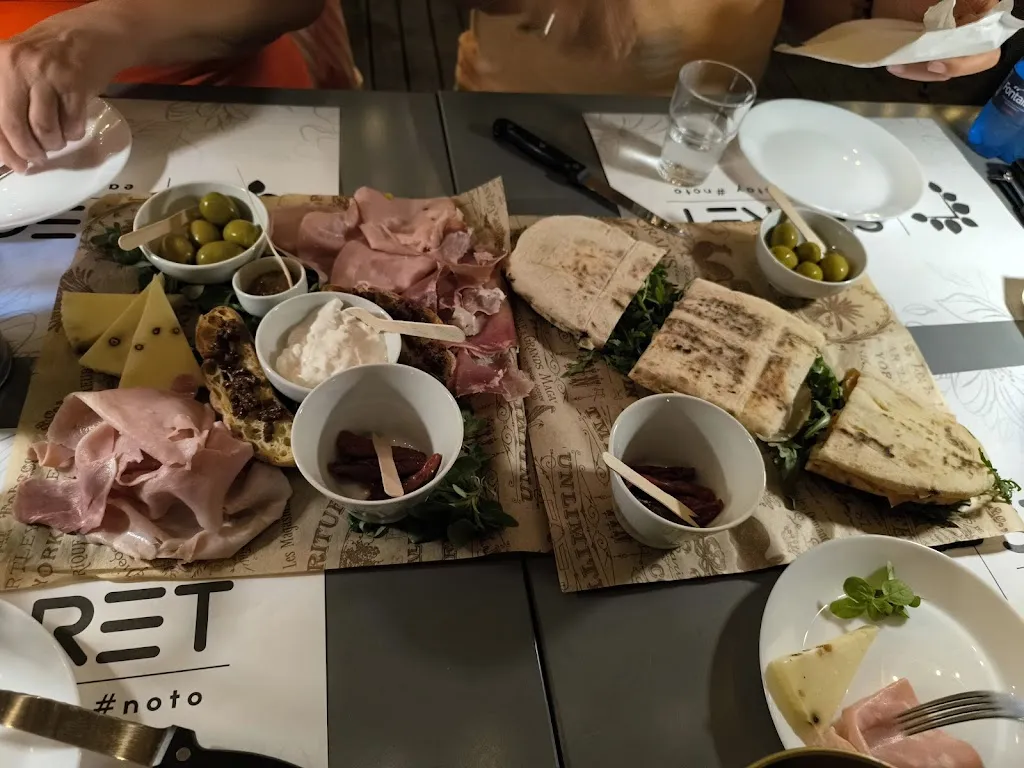 Menu_SECRET eat drink stay #noto_Noto_image_5