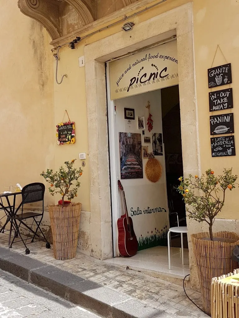Picnic restaurant in Noto
