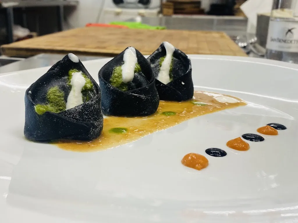 Kabir restaurant noto Food & Drink_Noto_slider_image_3