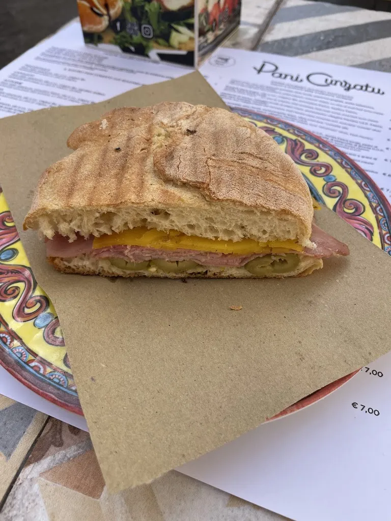 Benjamin Bahmann_Pani Cunzatu_Noto_review