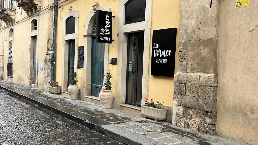 La Verace Pizzeria e Cucina Siciliana Noto restaurant in Noto