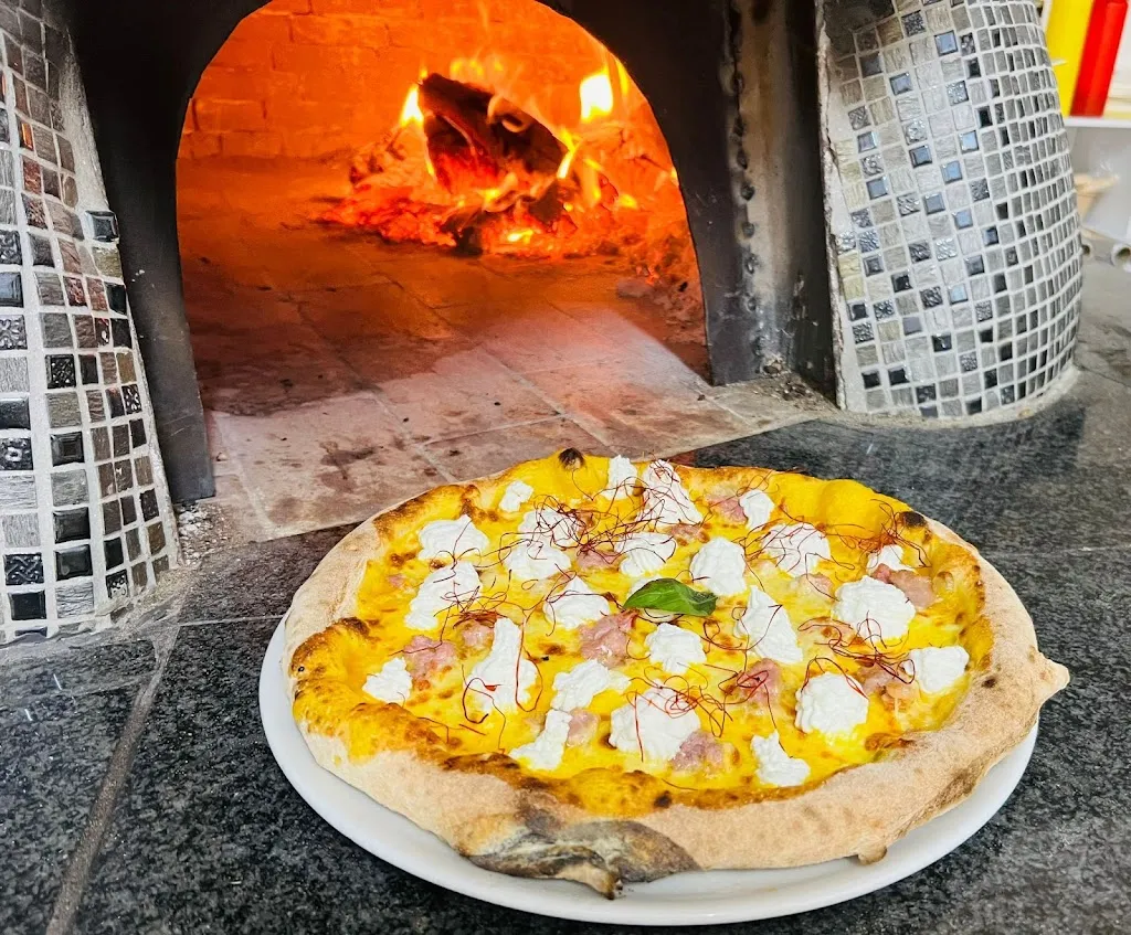 La Verace Pizzeria e Cucina Siciliana Noto_Noto_slider_image_2