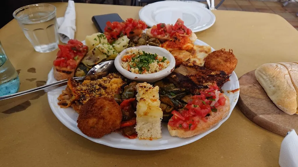 Menu_Modica di San Giovanni - Cantina con uso di Cucina_Noto_image_6