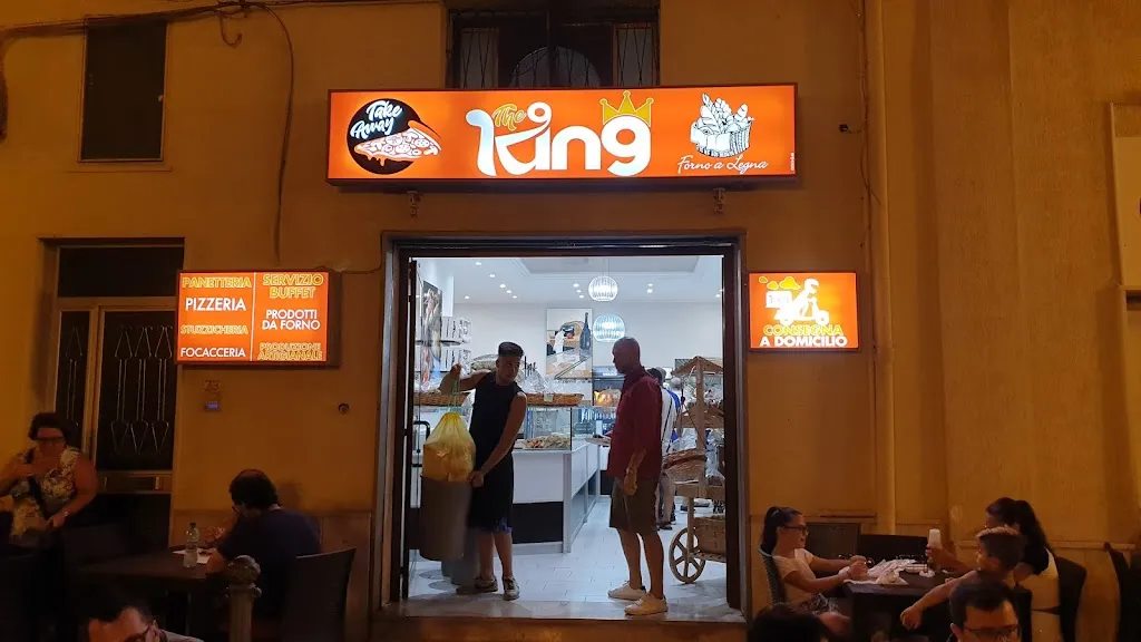 pizzeria THE KING TAKE AWAY restaurant in Leporano