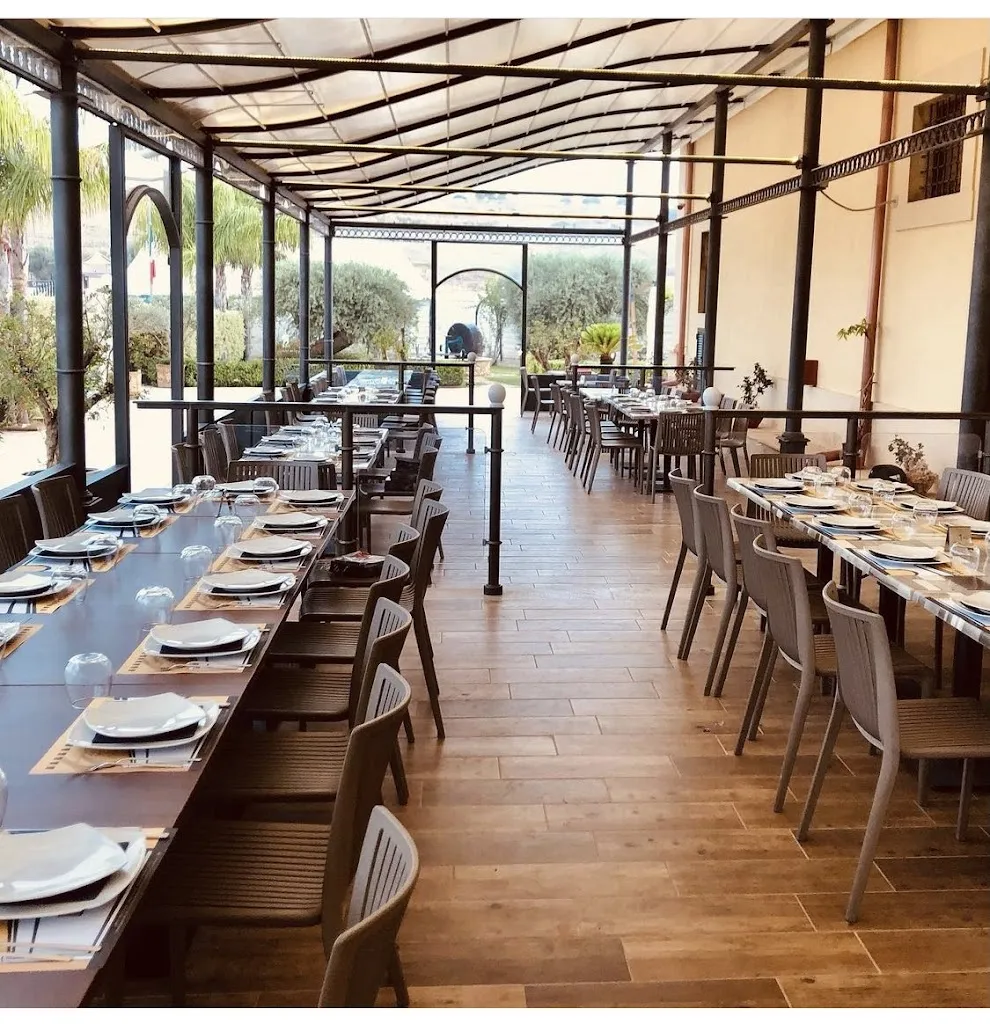 Quadrilatero restaurant in Noto