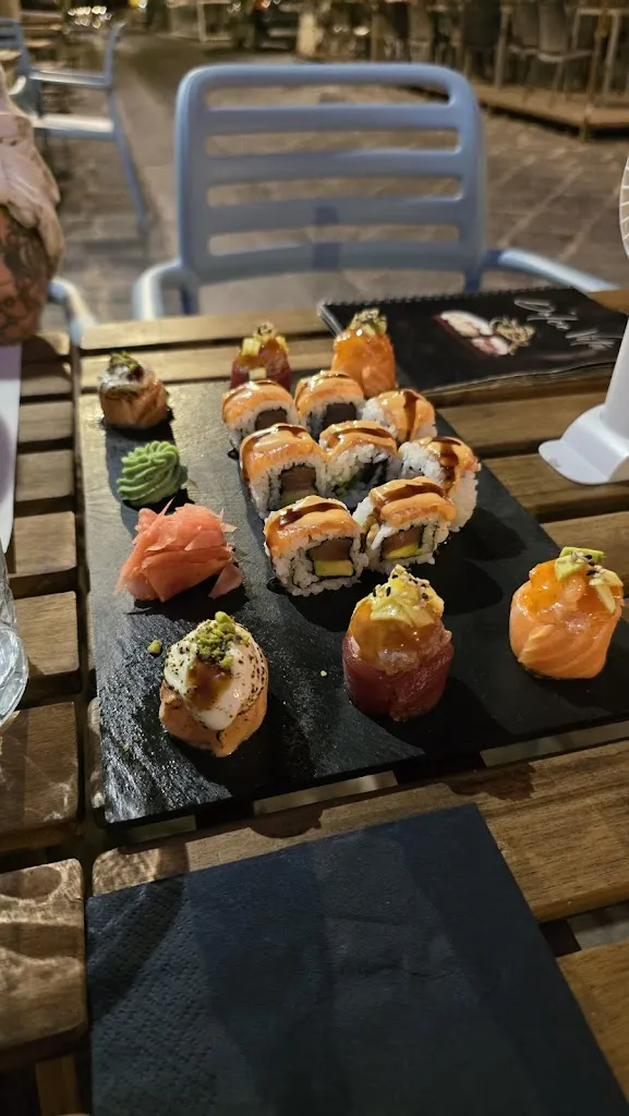 marco sabatini_Dolce Vita - Crudo Sushi Bar_Noto_review