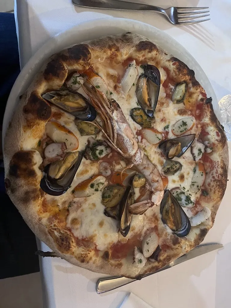 Niels Vanhee_Il Borgo Pizzeria Ristorante_Palma di Montechiaro_review