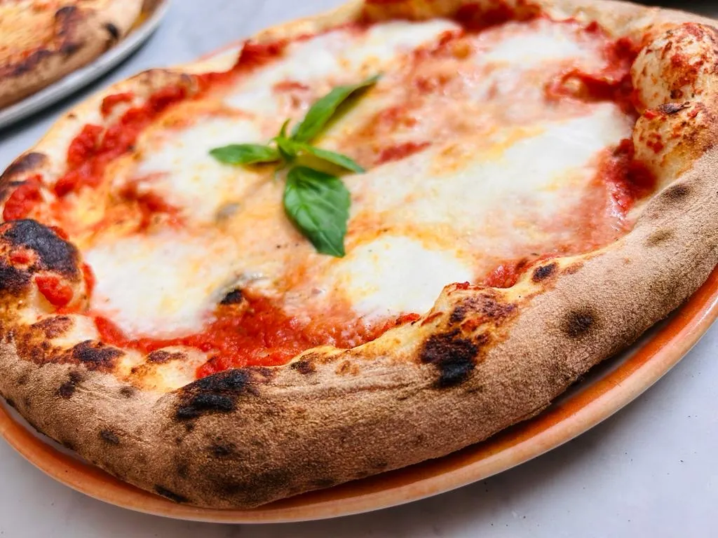 Voglia di pizza_Partanna_slider_image_3