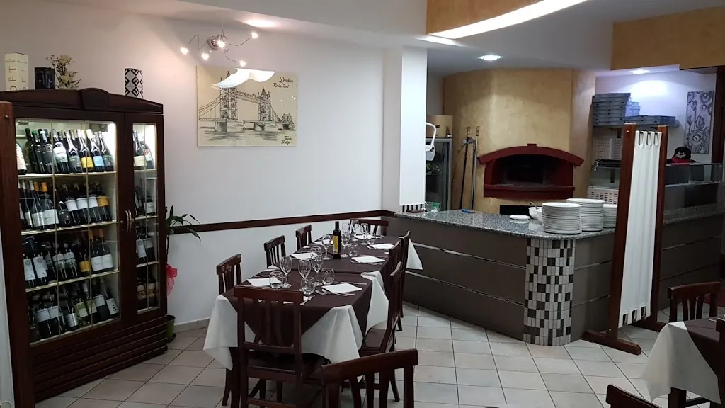 London Restaurant S.R.L._Partanna_slider_image_1