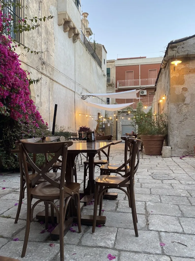 TASCA Speakeasy - Steakhouse restaurant in Pachino