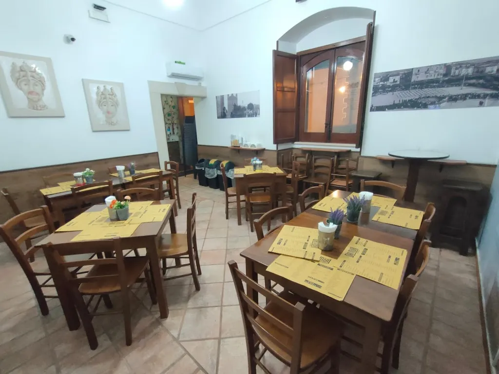 Dai Mori Panineria restaurant in Pachino