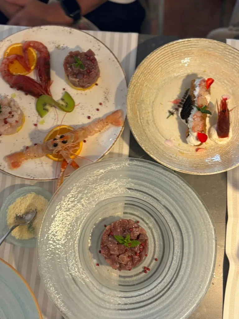 JH Luah_Il borgo_Pachino_recensione