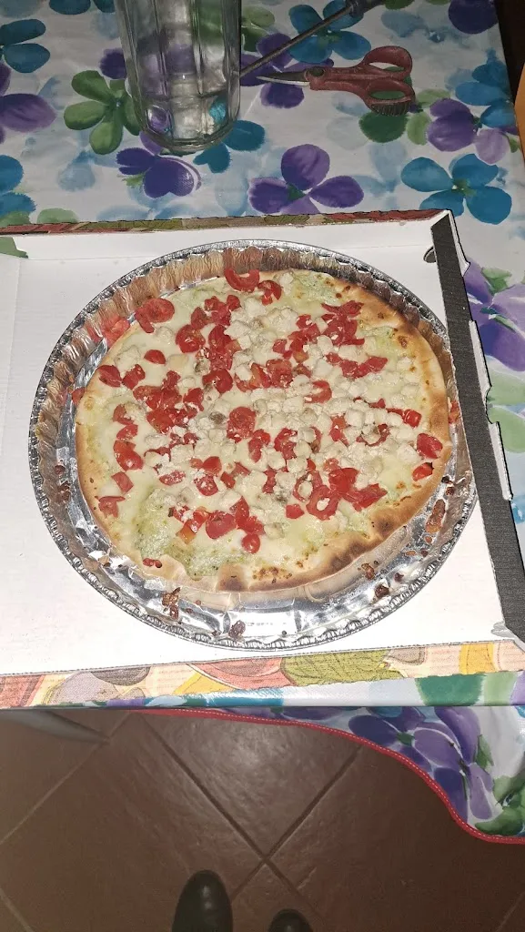 Jamaine Jomo Lewis Junior_FANTASY FOOD _Pachino_review