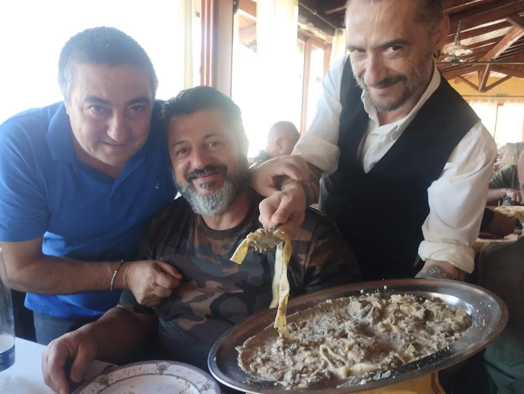 Salvatore Cavalli_Agriturismo Porticella_Patti_review