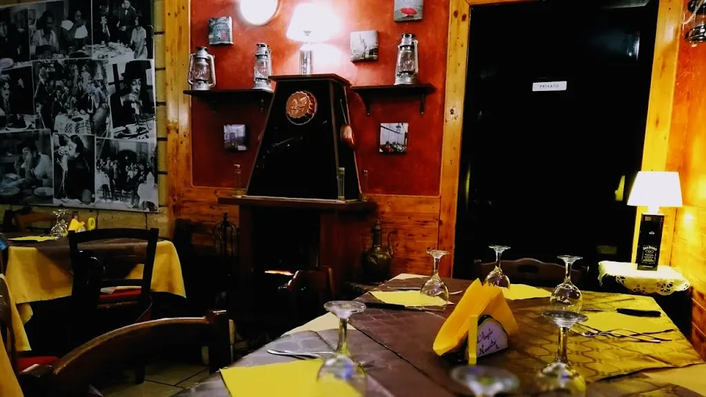 L' Angolo Nascosto Bar Trattoria Pizzeria Pub_Patti_slider_image_1