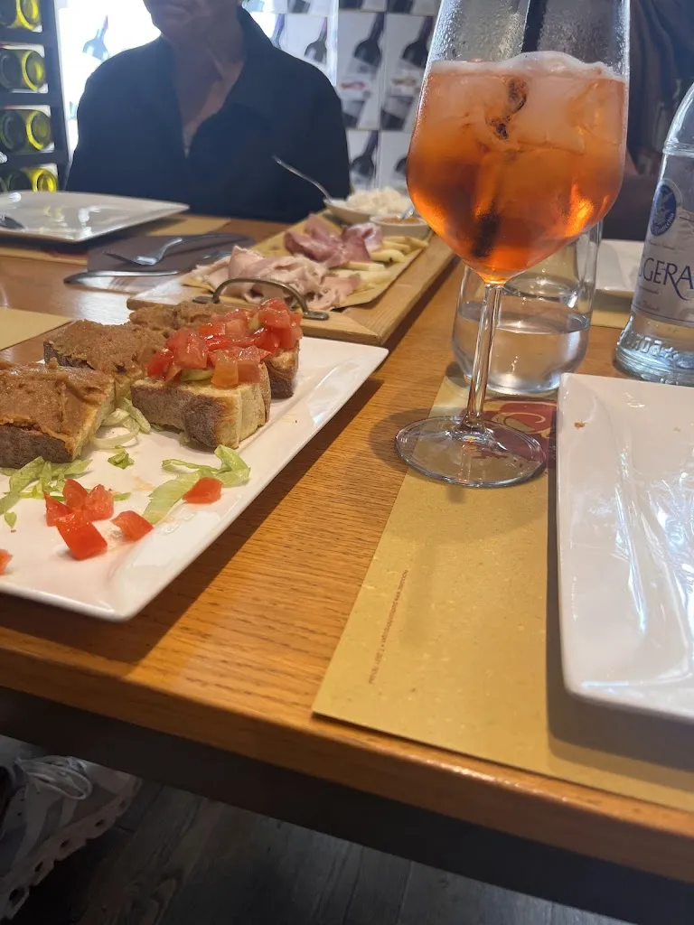 Charles Burrow_Calice Bistrò_Pedara_review