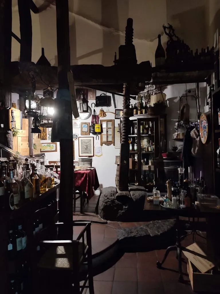 La Tana Del Lupo restaurant in Pedara