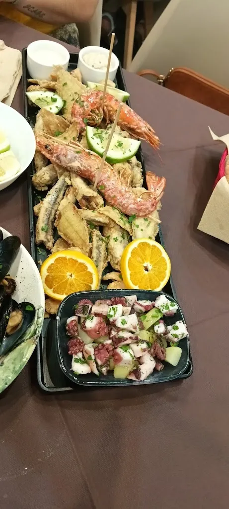 Carmelo Leanza_La Tana del Polpo_Pedara_review