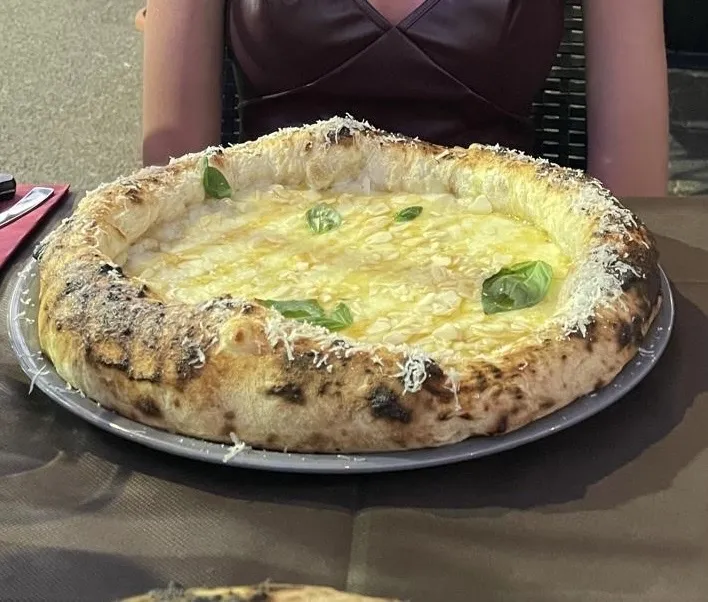 Julia K_Kalùria_Pedara_review