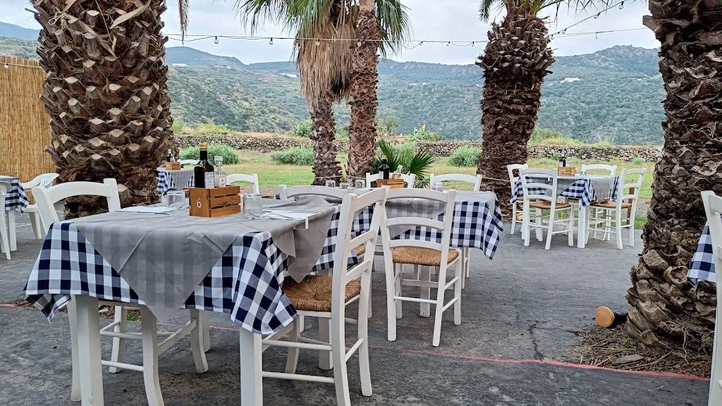Trattoria da Pina restaurant in Pantelleria