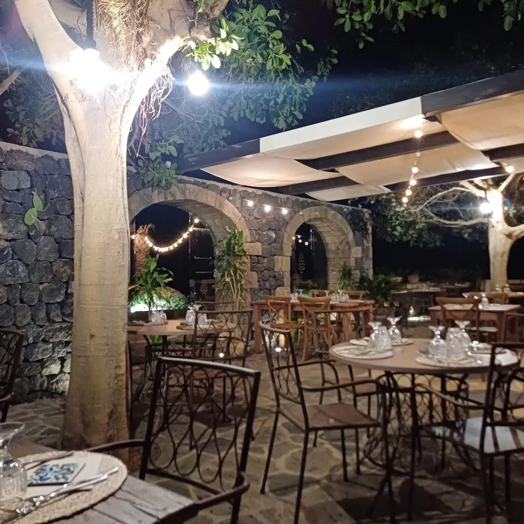 Trattoria Runcune restaurant in Pantelleria