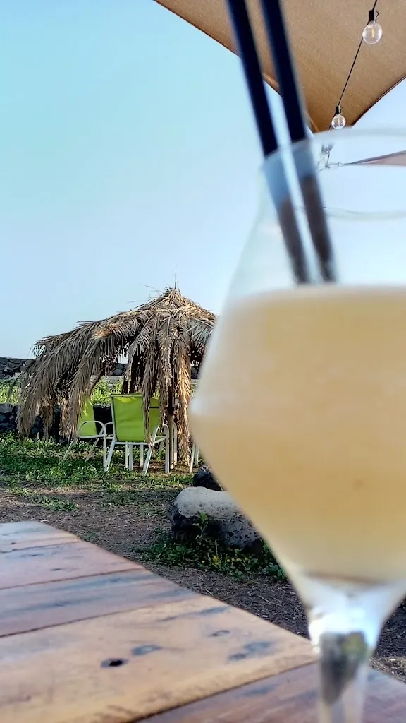 Emilia Conte_Cicci's Bistrot_Pantelleria_review