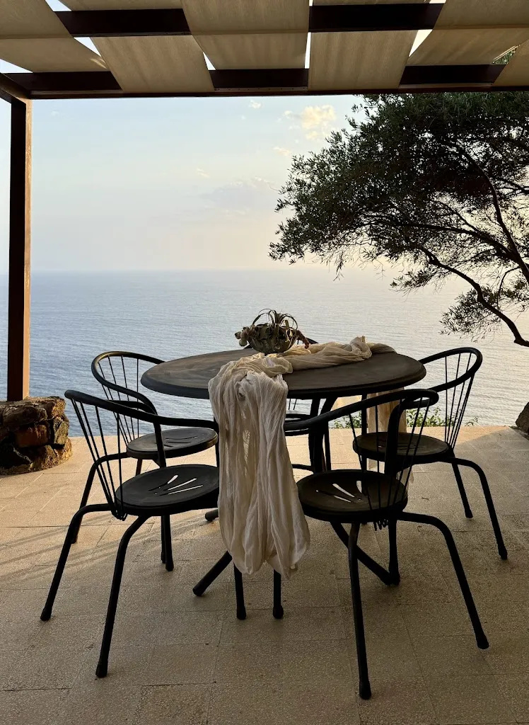 Sonia Iucci_Dammare Arte & Ristoro_Pantelleria_review