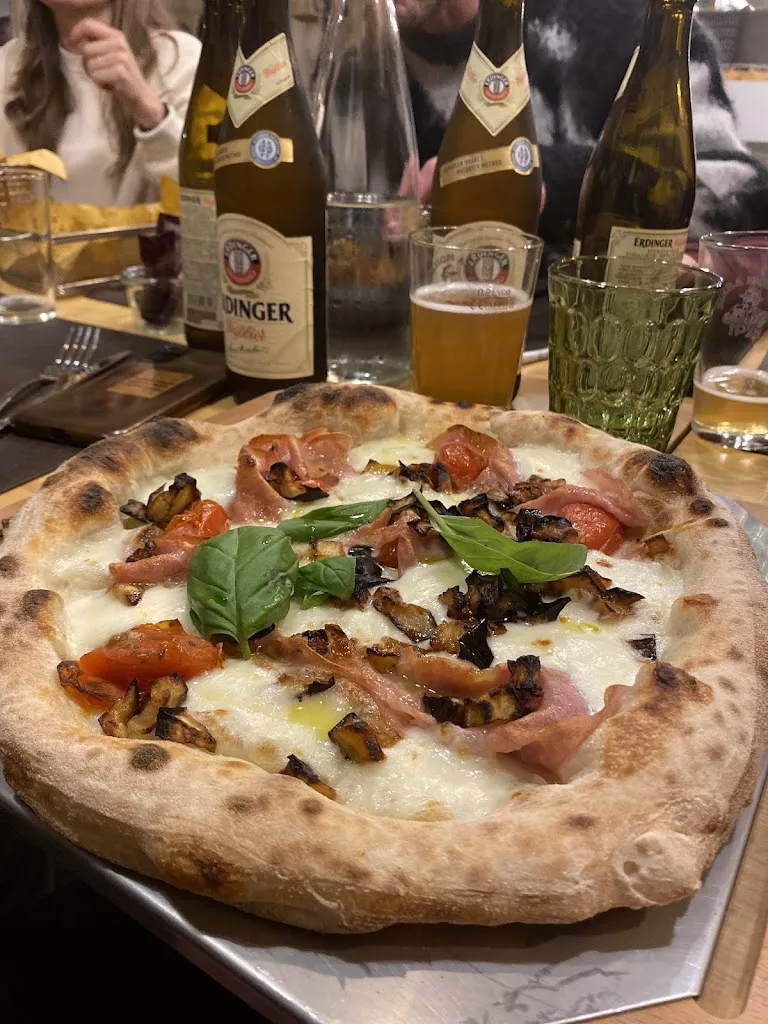 Roberto Spedicato_Il Laboratorio dell’Alchimista_Lizzanello_recensione