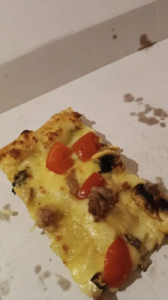 Alessandra Manfrè_Maestrello Pizza Pantelleria_Pantelleria_review