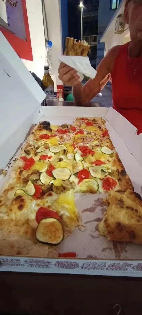 Matteo Giori_Maestrello Pizza Pantelleria_Pantelleria_review