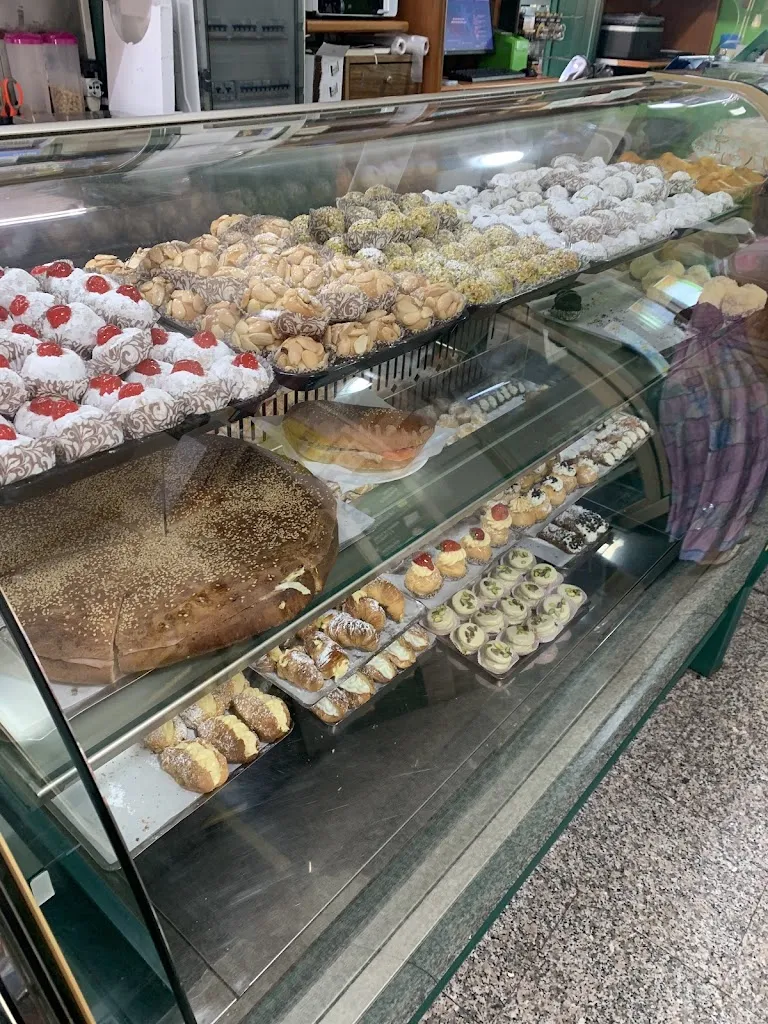 Bar Pasticceria Tabaccheria di Torcivia Salvatore restaurant in Pettineo