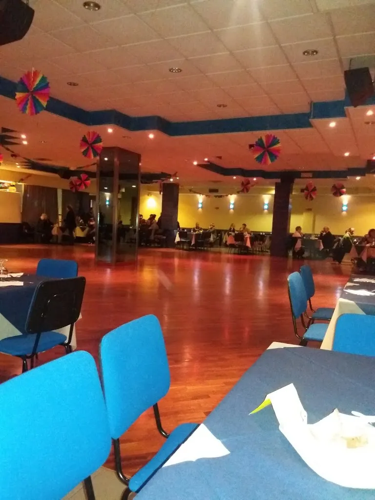 IlexDisco & Restaurant_Lizzanello_slider_image_1