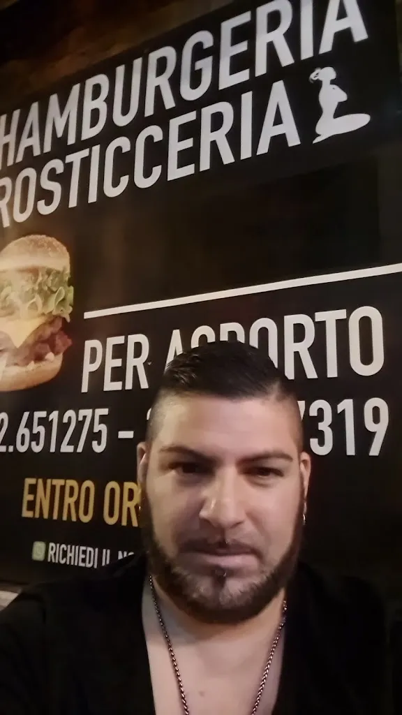 massimo scarface_Negril Cafe'_Lizzanello_recensione