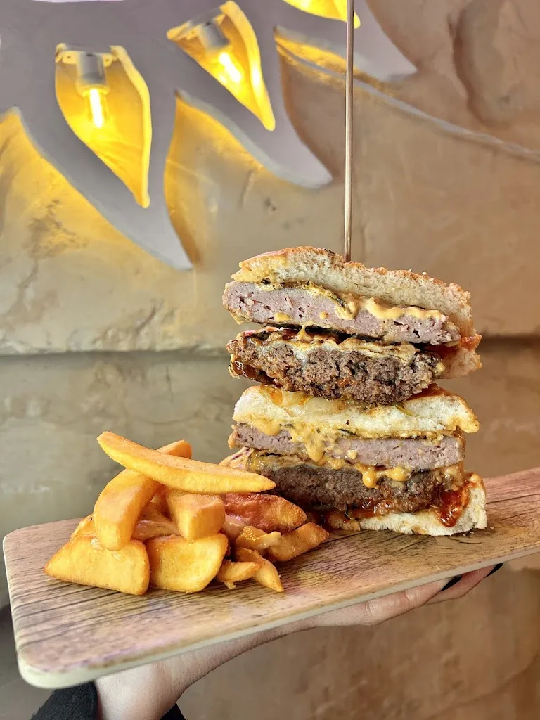 Negril Cafe'_Lizzanello_slider_image_3