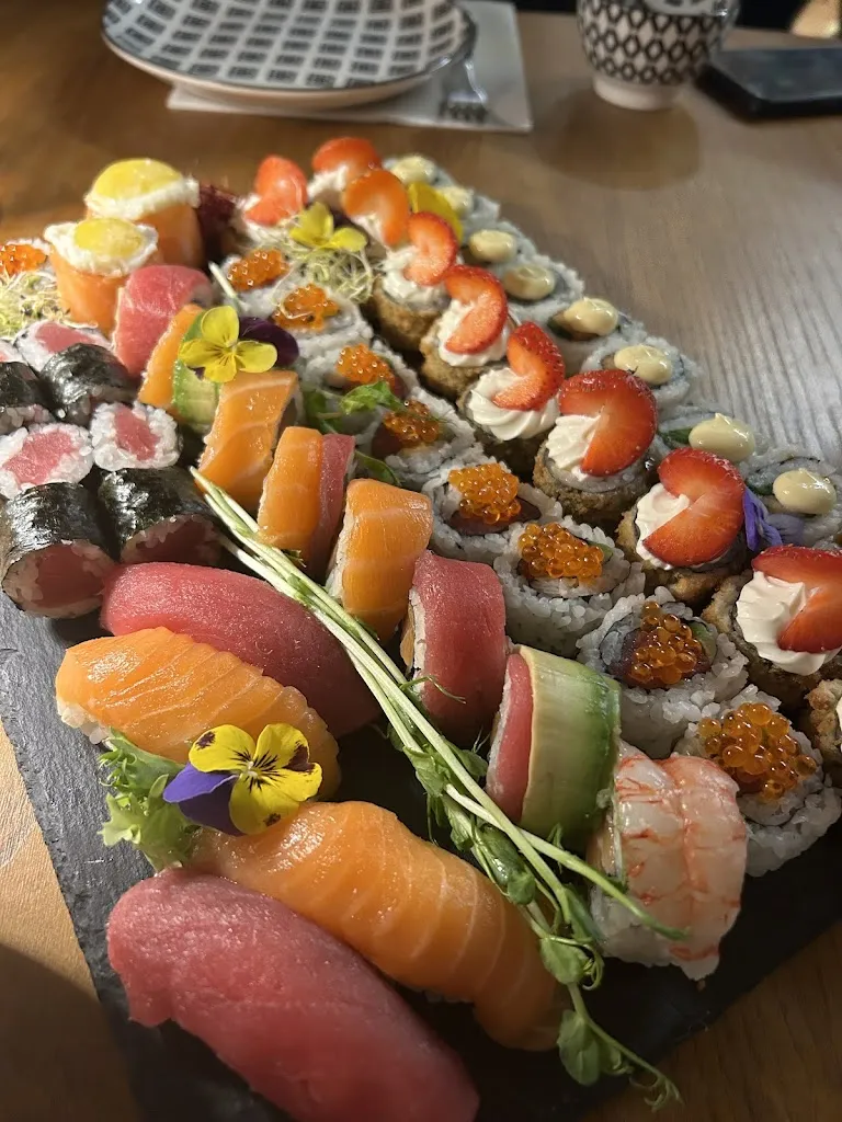 giuseppe roberto spina_Korì - Sushi & Pizza_Paternò_review