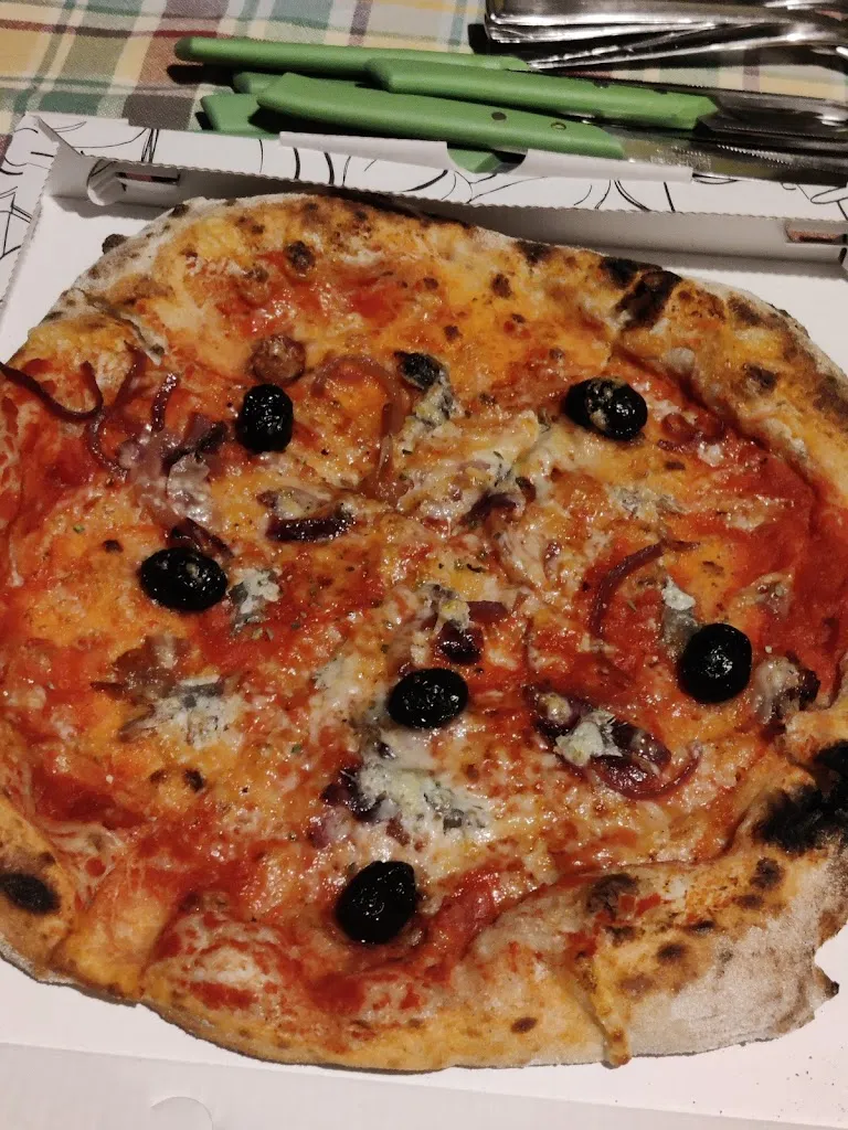 Buy Bitcoin Every Day_Pietra In Grani Pizzeria_Pietraperzia_review