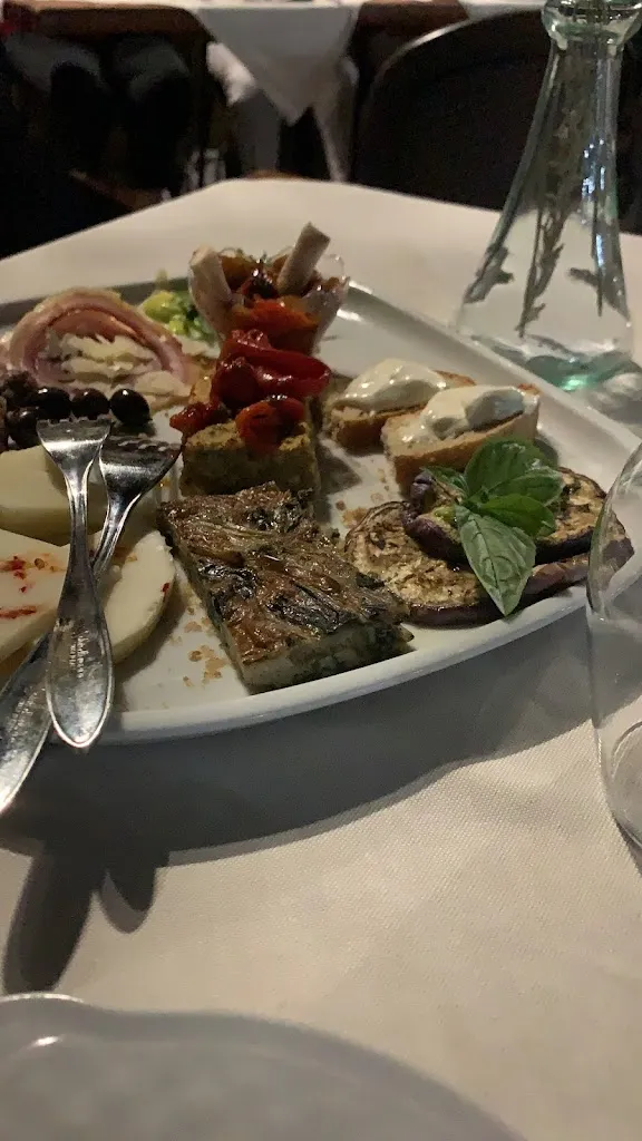 Ragna Van Der Valk_Agriturismo La Fattoria di San Francesco_Pietraperzia_review