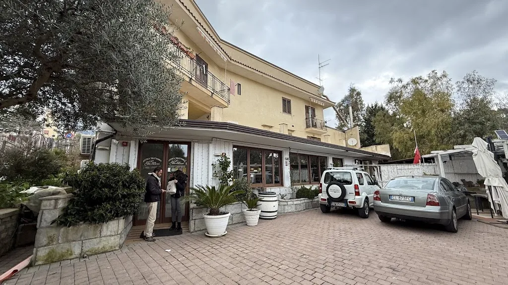 Nathan Hill_Antica Trattoria San Giovanni dal 1964_Piana degli Albanesi_review