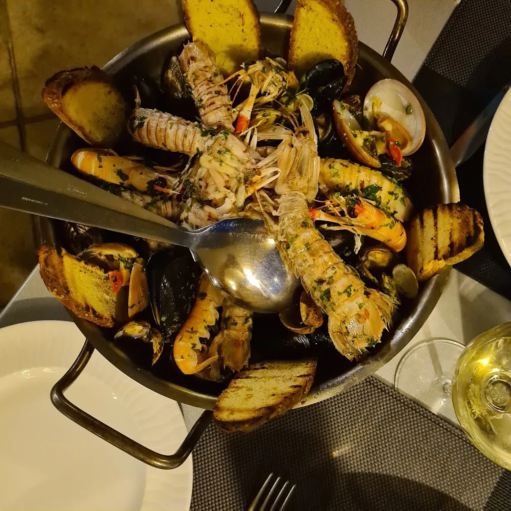 Nahla Salem_Ristorante La Montagnola_Piana degli Albanesi_review