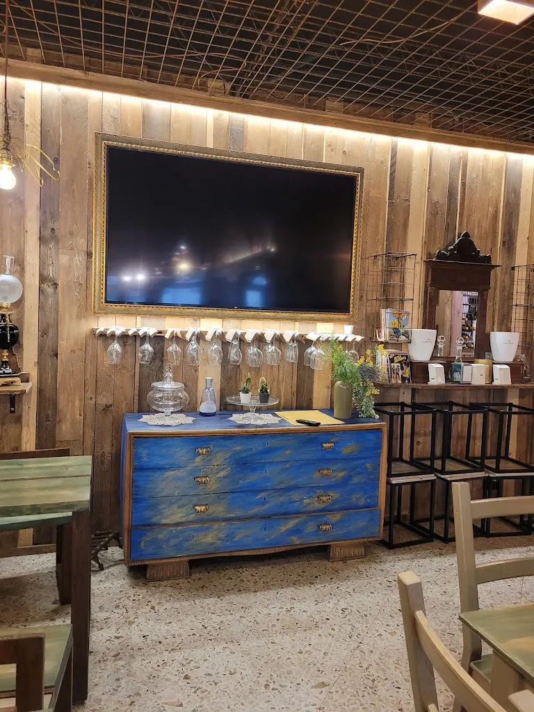 Bar S. Cuccia restaurant in Piana degli Albanesi