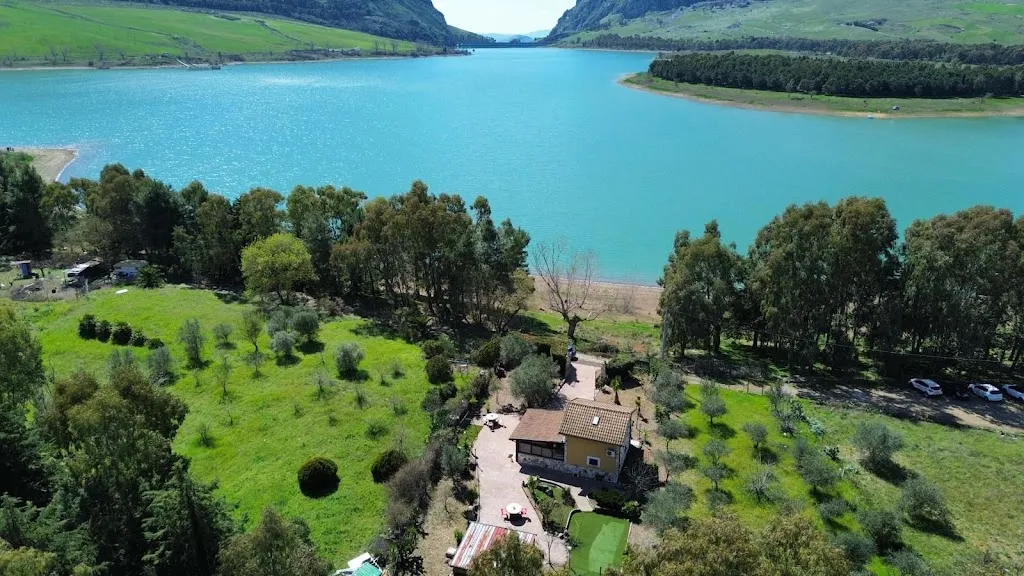 "Stelle Sul Lago" Perfect Home restaurant in Piana degli Albanesi