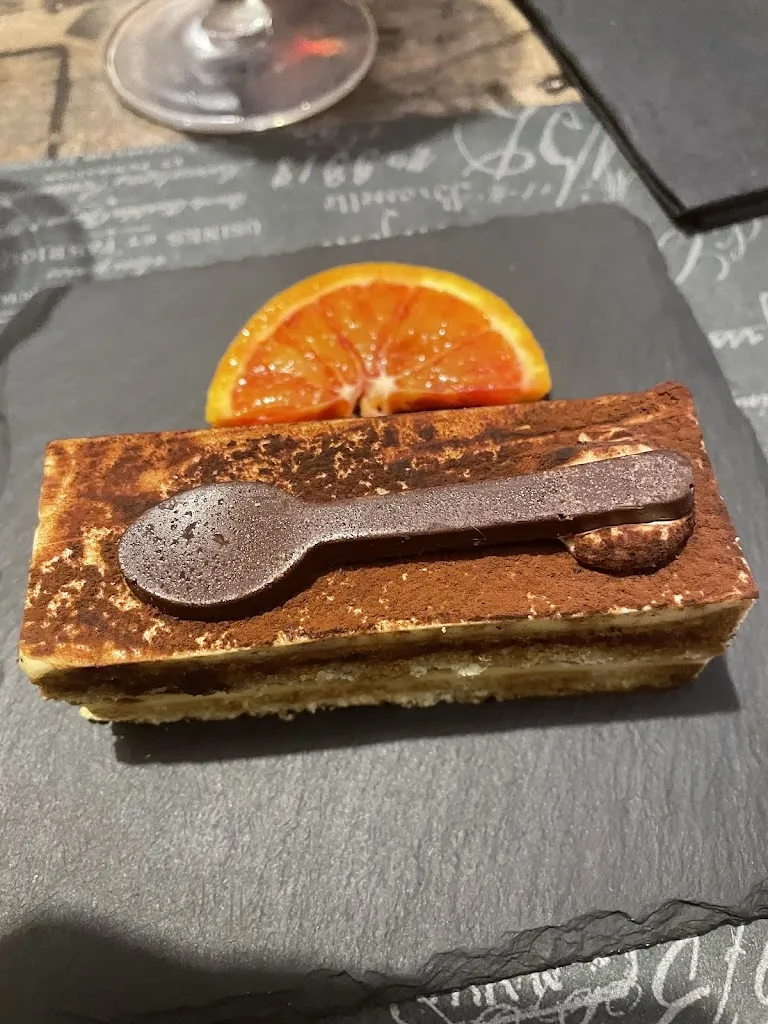 AJ W_Chateau Bistrot - Hamburgeria Baguetteria Pizzeria_Lizzano_recensione