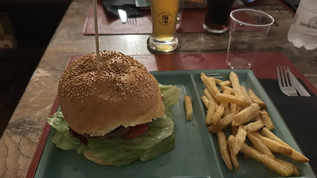 C M_Chateau Bistrot - Hamburgeria Baguetteria Pizzeria_Lizzano_recensione