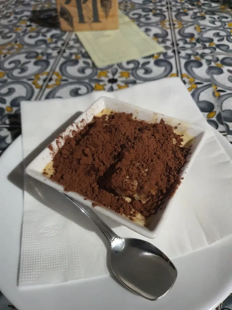 Pietro Monreale_Ristorante Pizzeria La Vecchia Nina_Racalmuto_review