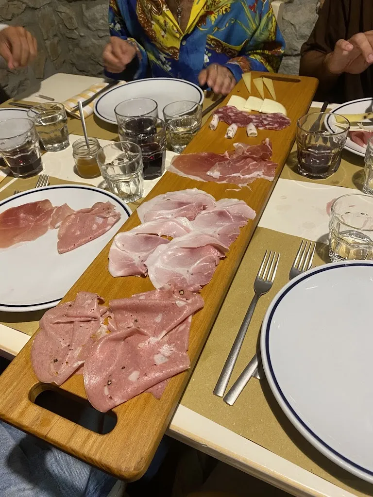 Francesca Chen_Ristorante Fattoria Borrello_Raccuja_review