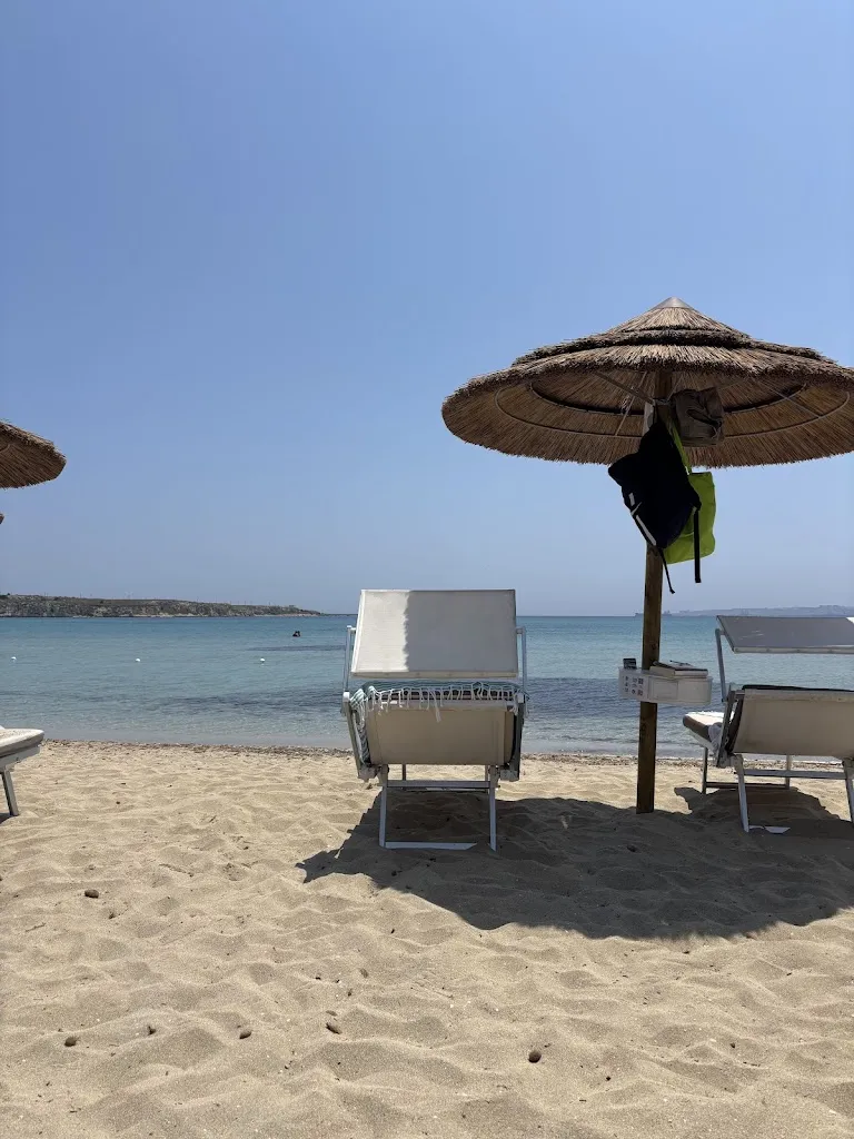 Nikos Bougas_B64 Beach e Restaurant_Priolo Gargallo_Bewertung