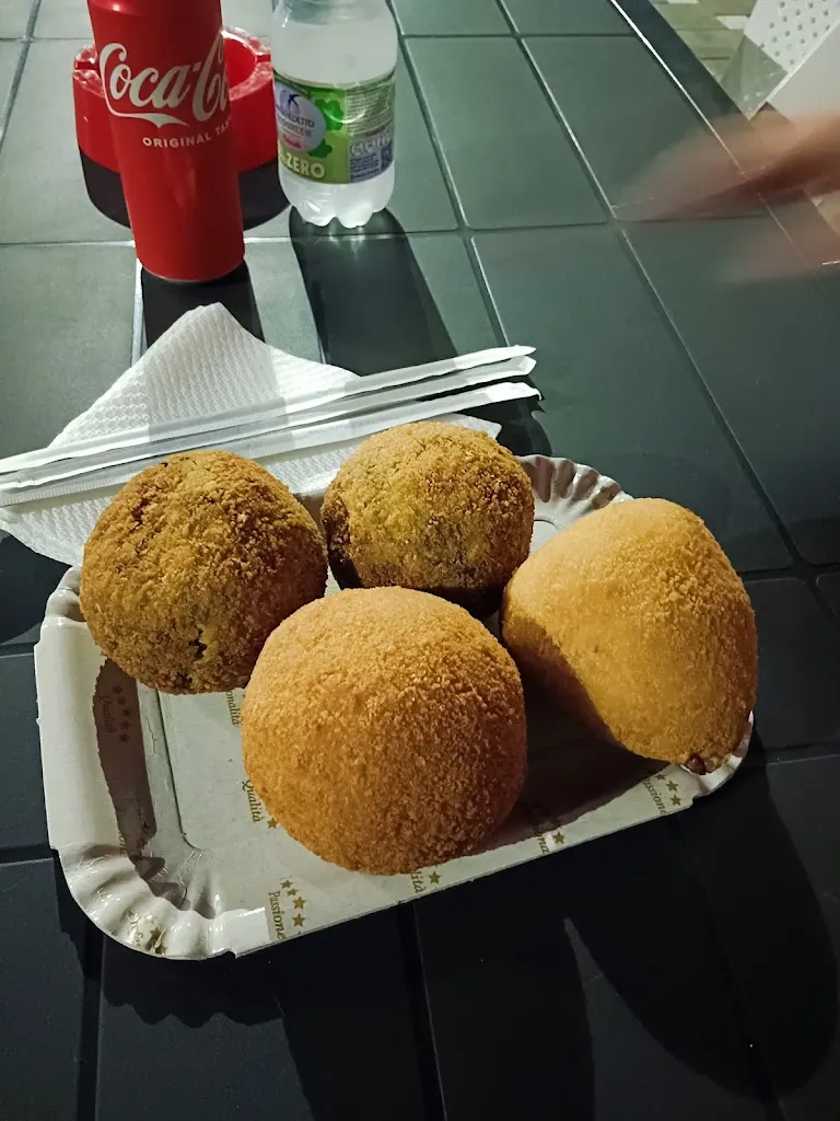 L'arancino dell'etna_Ragalna_slider_image_3