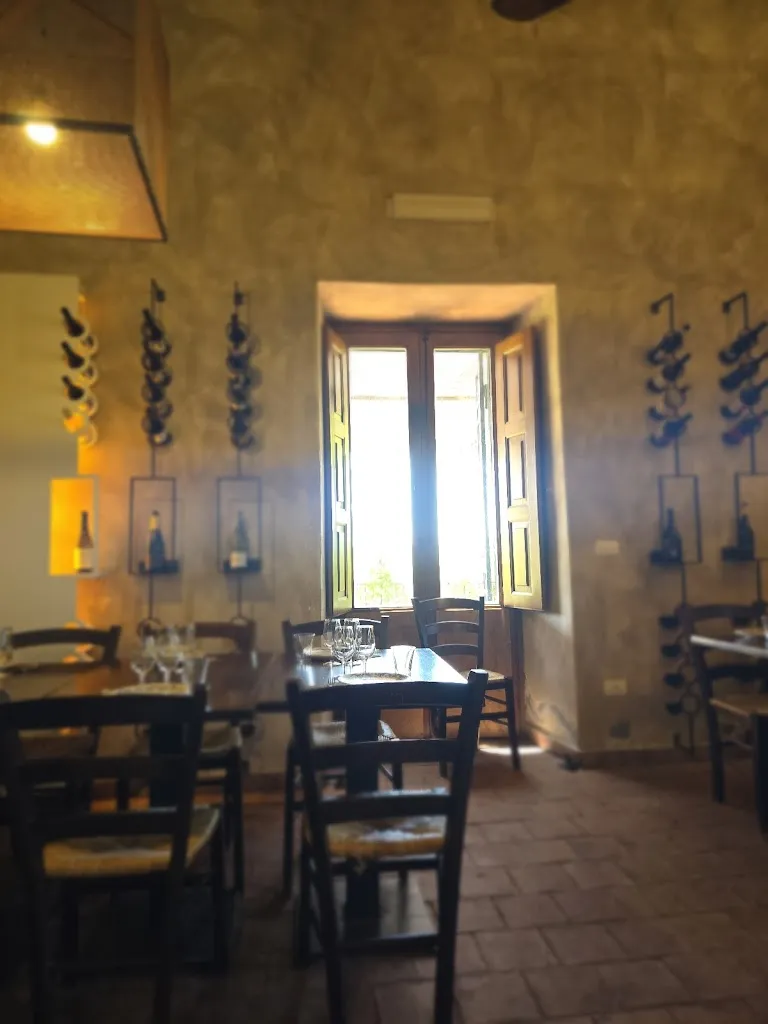 Sanna GRAY_Enoteca dell'Etna_Ragalna_review