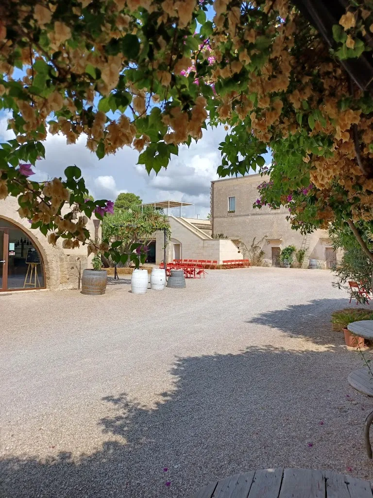 Valerio Casamassima_Tenute Eméra Cantina con cucina_Lizzano_review