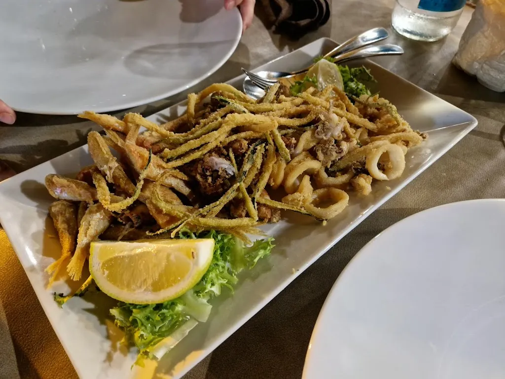 Andrei Vidican_Scrusciu du Mari Caffè -Bistrot- Fish Restaurant_Porto Empedocle_review